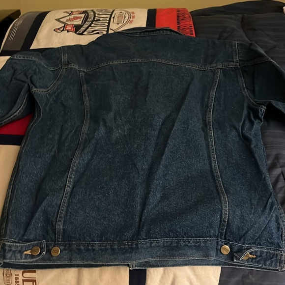 NWOT! LL Bean Men’s Denim Jacket. Large Tall. - Picture 11 of 14